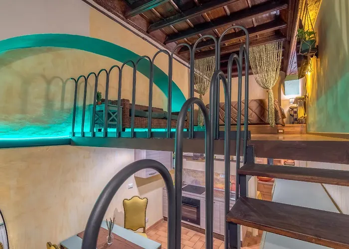 Angolo Di Relax In Stabile Del 1400 Lejlighed