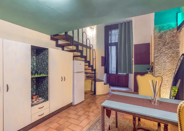 Apartament Angolo Di Relax In Stabile Del 1400