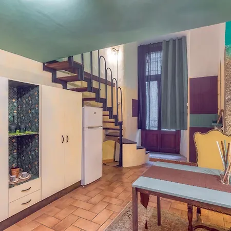 Apartament Angolo Di Relax In Stabile Del 1400